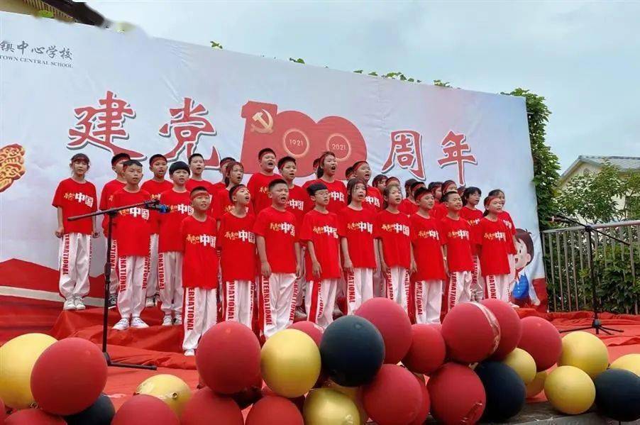 我把一年四季写成歌，陪孩子唱了365天