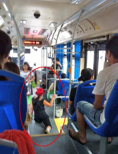 在武汉，有一种慢生活叫坐一趟365路公交车